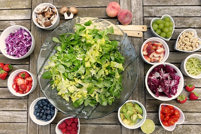 4. Zdravé a vyvážené⁤ potraviny bez lepku: Jak je začlenit do každodenní stravy